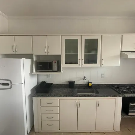 Apartamento na Praia Grande de Ubatuba-3
